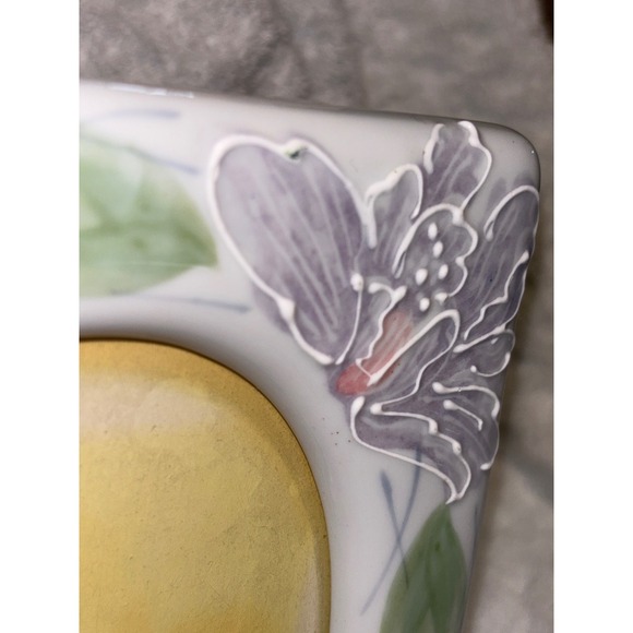 Vintage Floral Ceramic Picture Frame White Purple Lilies Hand Painted Oval 5x7 - Picture 2 of 3